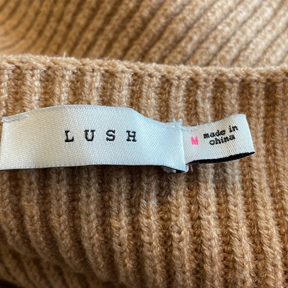 Camel Lush Criss Cross Sweater - Picture 3 of 5